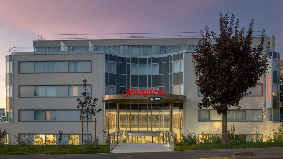 Hampton by Hilton Paris Charles de Gaulle Airport