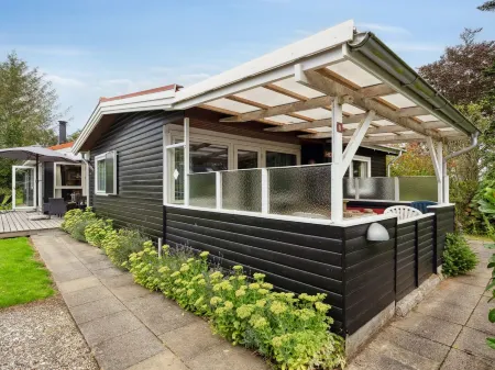 "Rikus" - 300m from the Sea