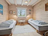 "Brynjolf" - 1km from the sea Hotel a Ronne