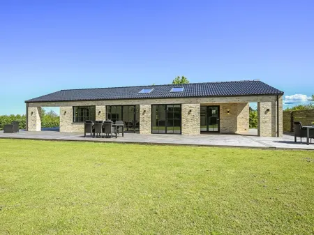 "Tähti" - 425m from the sea Отели в г. Follenslev