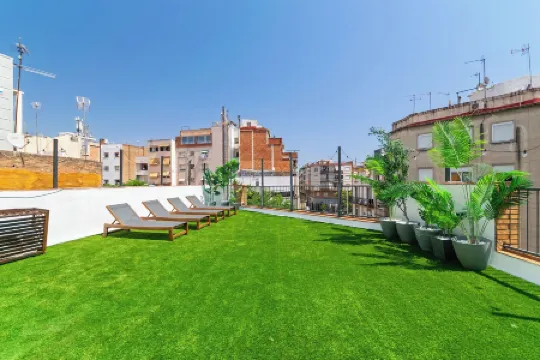 Livinn House - Self Check IN Отели в г. Оспиталет-де-Льобрегат