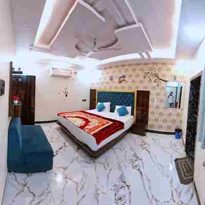 Hotel Meri & Residency Rooms