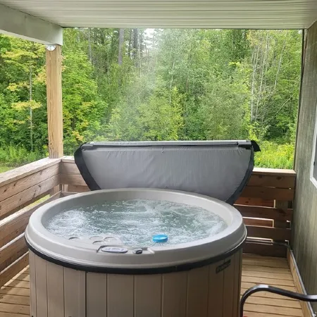 Privat Hot Tub! Sleeps 6 *Traverse City *Sleeping Bear Dunes