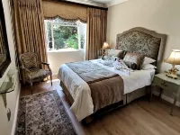 Royal Ridge Guesthouse Hotels near Erasmuskloof