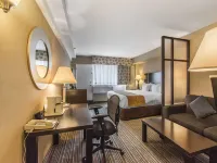 Comfort Suites Downtown