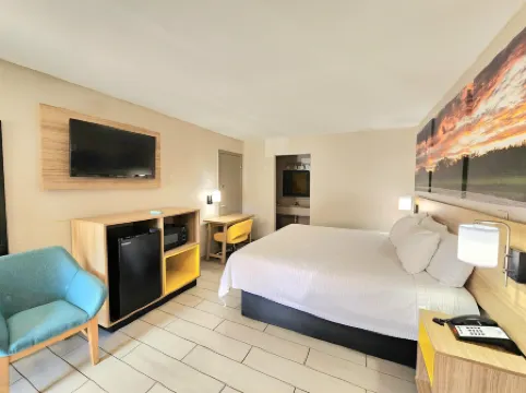 Days Inn by Wyndham McAllen