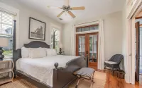 Updated Wilson Village 4 Bedroom Cottage  Amenity access available