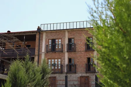 Kardanakhi Estate Отели рядом с достопримечательностью «Монастырь Бодбе»