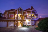 The Palms at Galina *Luxury Rental* Fully Staffed Hotels in 