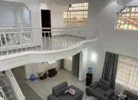 Luxurious newly constructed 4 bedroom (all en-suite) Maisonette