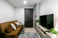 TC Contel at Bts Samrong