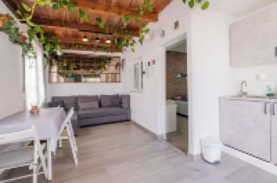 คาซิตา ลูเซโร