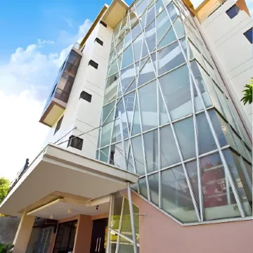 Travelbee Business Inn