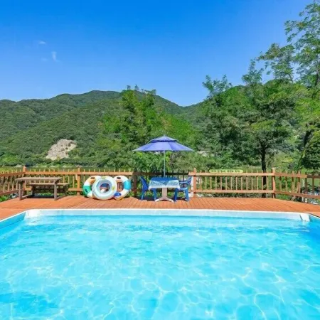 Cheungpungmyungwol Pension Отели рядом с достопримечательностью «Интерактивный художественный музей»