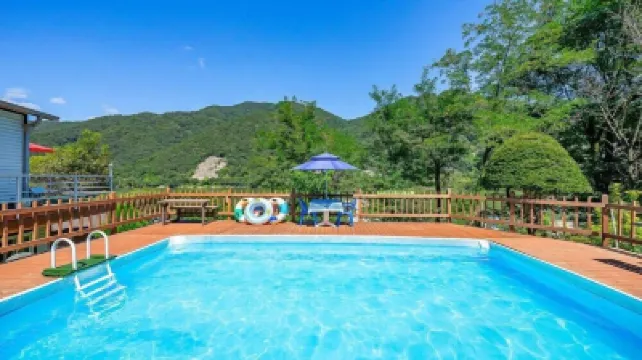 Cheungpungmyungwol Pension Hôtels à : 