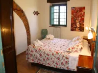 Apartment in Guasticce with shared pool