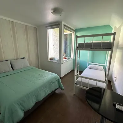 Hostel Casa 8 Hotels near Laranjeiras