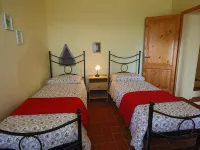 Holiday Home in Paciano near Lake Trasimeno