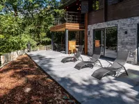Chalet in the Woods with Nordic Bath Hotels in Manhay