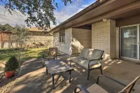 Granbury Getaway w/ Lake Views: 2 Mi to Downtown! - 3-Star