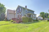 Vermilion Home - Walk to Main Street Beach! - Wifi