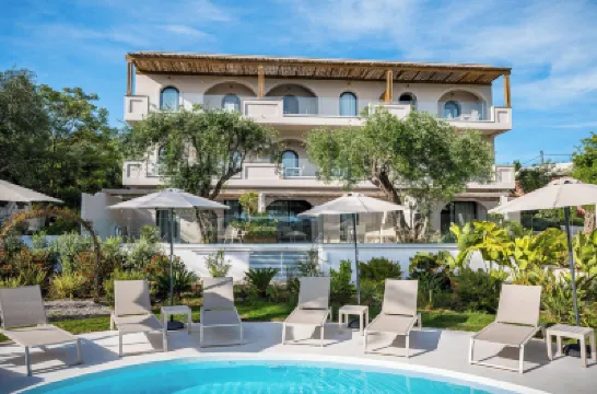 Loadstar Rooms & Suites Hotels near Kapodistrias Museum