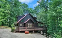 Close to Downtown • Luxury Cabin • Hot Tub • GeoDome and More!