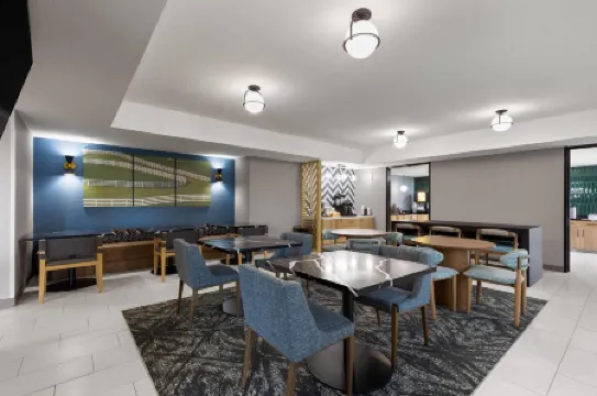 La Quinta Inn & Suites by Wyndham Lexington South / Hamburg