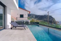 GuestReady - Madeiran Oasis with Ocean View - Villas