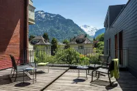 Backpackers Villa Sonnenhof - Hostel Interlaken Hotels near Rugenbraeu