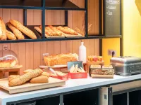 Mercure Avignon TGV Hotel et Spa - breakfast