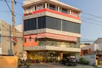 Hotel Domino Hotels in Ilir Timur I