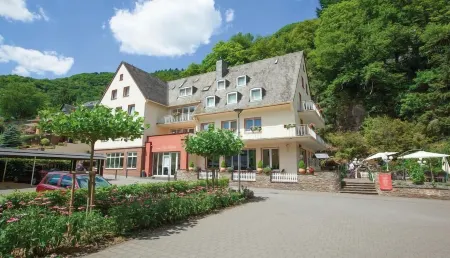 Hotel Alte Mühle Отели в г. Бад-Бертрих