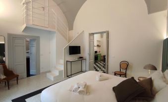 1940 Luxury Accommodations - 4 Diamante CAV