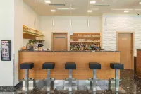 Hotel Mondo - ที่มีบาร์