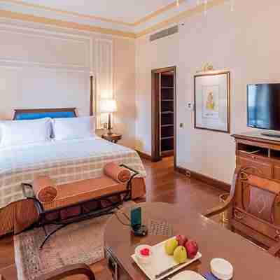 The Oberoi Grand Kolkata Rooms