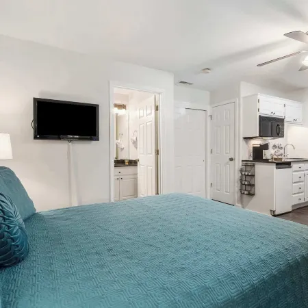 Retreat by Design - Resort Amenities