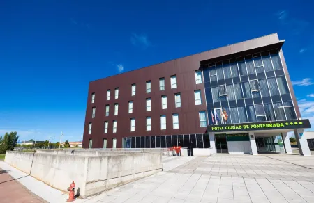 Hotel Ciudad de Ponferrada, Ascend Hotel Collection