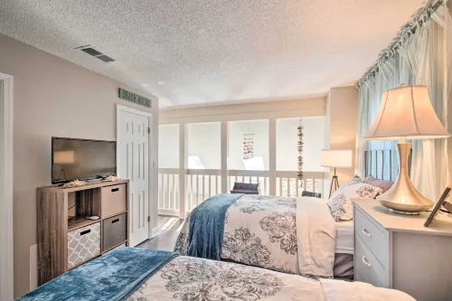 Pet-Friendly A-Frame Retreat Near Dtwn and Beaches! - Spa
