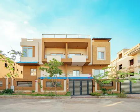 Aurora Sky View Suite Hotels in Sheikh Zayed City