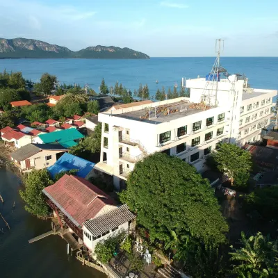 Golden Beach Boutique Resort Hotels near Prachuap Bay