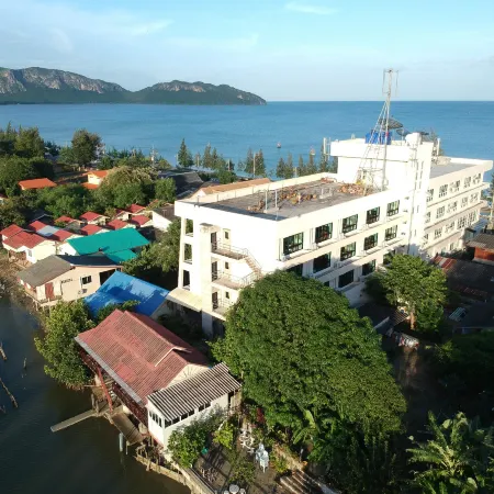 Golden Beach Boutique Resort