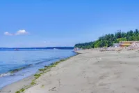 Whidbey Island Oasis Walk to Beach, Hot Tub, View - Beach