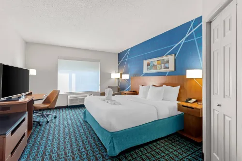 Comfort Inn & Suites Hotels in Madison County