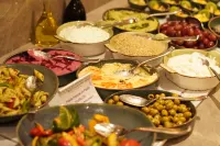 Wyndham Grand Udaipur Fateh Sagar Lake - breakfast