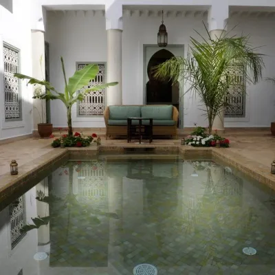 Riad les Hibiscus Отели рядом с достопримечательностью «Хигх-Теч Сук»