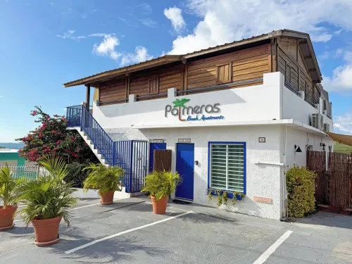 Beach House with Pool in Playa Santa - Casa Perla Hotels in Montalva