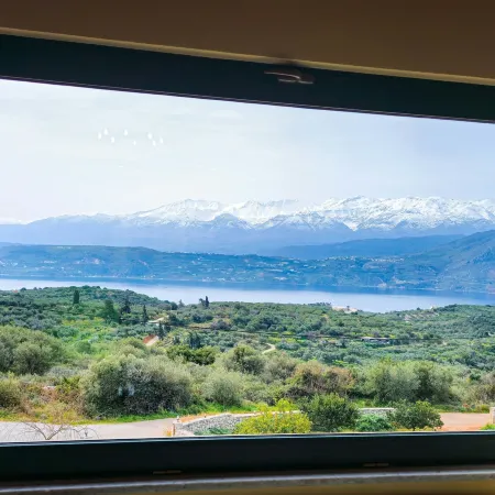 Villa Aitheras - Mountain View & Garden
