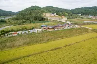 Suncheon Bay Pine Scent Pension