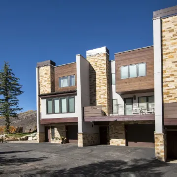 Capstone 6 3 Bedroom Townhouse